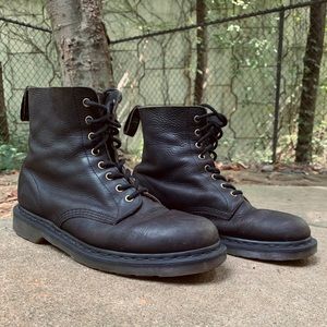 RARE MENS DR MARTEN BROWN AND BLACK VEGAN 1460